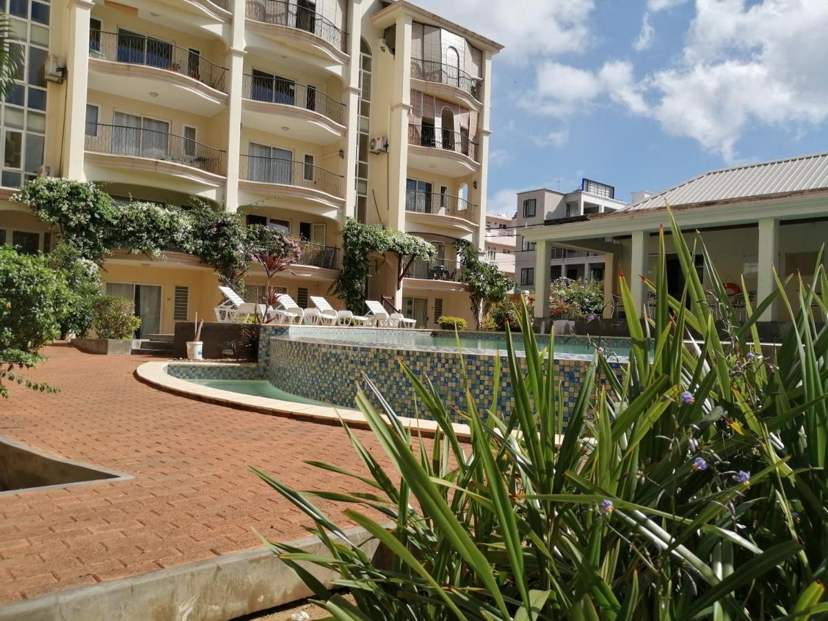 Les Peupliers Apartment *