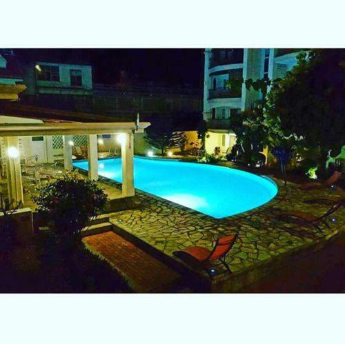 Les Peupliers Apartment *